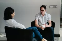 Domina Freemium: Comunicación No Verbal: Lee el Lenguaje Corporal