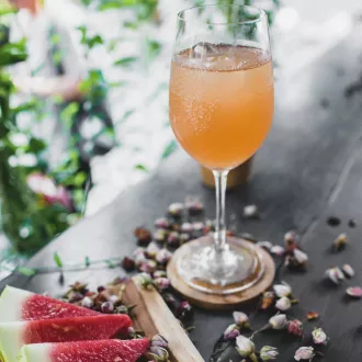 Cómo evitar los efectos secundarios comunes de una dieta detox