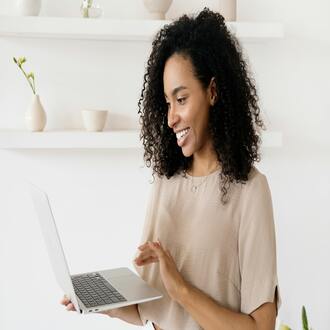 Becas para cursos online: tu puerta de entrada a la educación flexible -  cursos baratos online con certificado