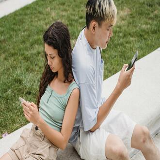 Comunicación no verbal online: cómo proyectar carisma en zoom y teams - comunicacion no verbal