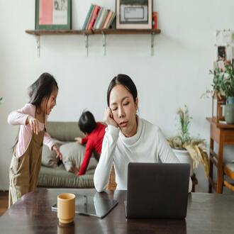 ¿cuánto tiempo necesito dedicar a un curso online certificado? -  cursos baratos online con certificado