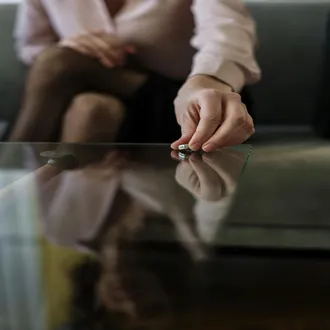 La ley del hielo: cuando el silencio duele más que un grito - violencia psicologia