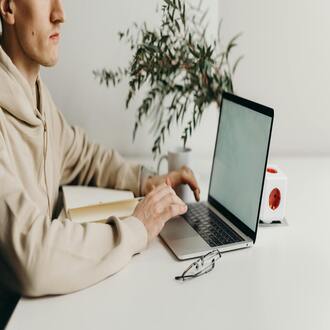 Ofertas de cursos online que no puedes dejar pasar en 2025 -  cursos baratos online con certificado