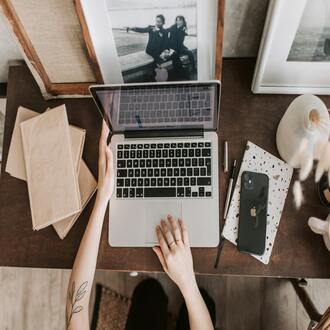¿puedo hacer un curso online barato desde mi casa? la guía definitiva -  cursos baratos online con certificado